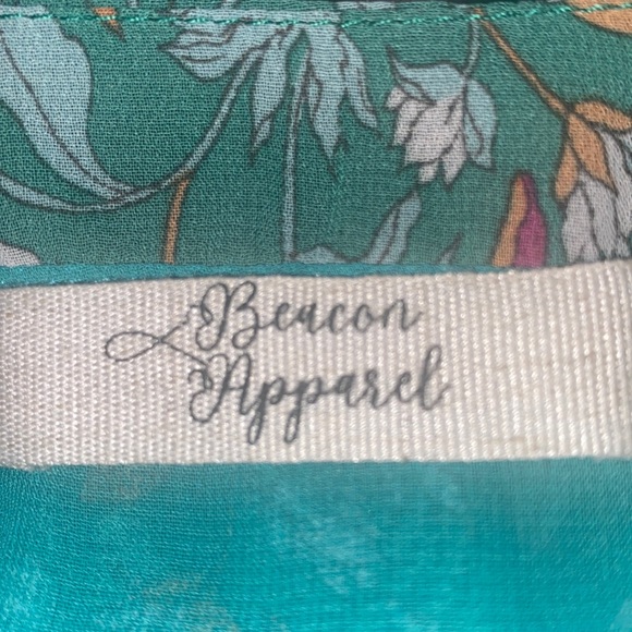 Beacon Apparel Stitch Fix Women’s‎ Flutter Sleeve Floral Blouse in Green, Medium - Picture 4 of 6